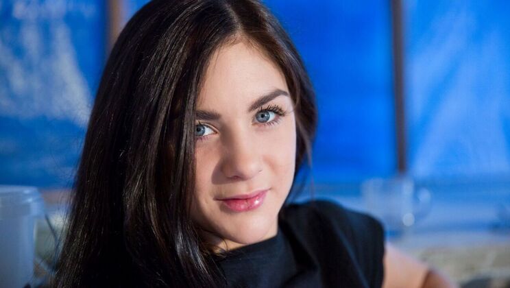 [Oldje] - Young Teen's Sex Break with Deepthroat - Lullu Gun - Nico