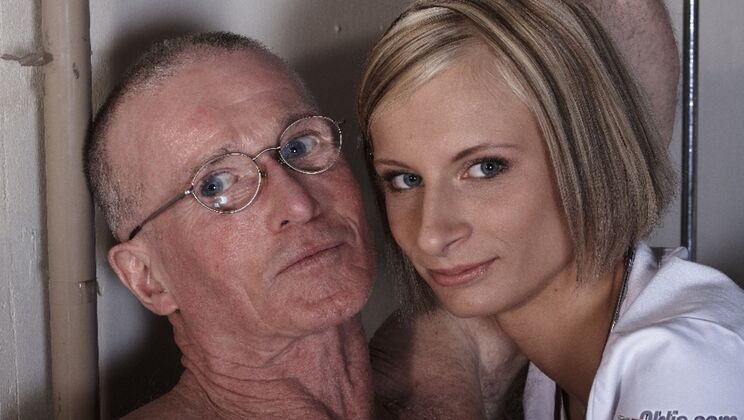 [Oldje] - Nurse Paris Pink Performs Striptease for Old Doctor - John - Paris Pink