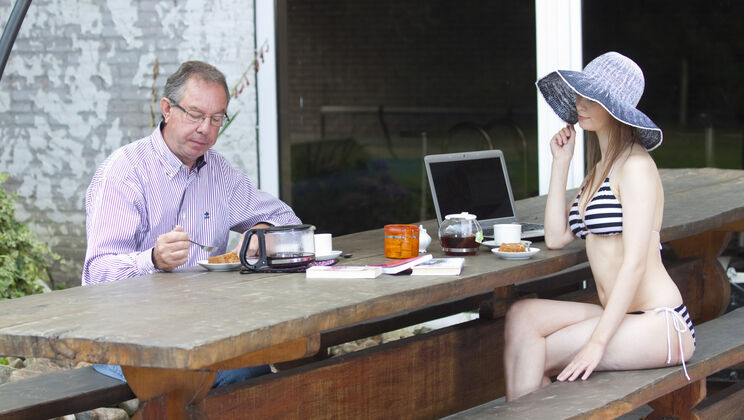 [Oldje] - Old Man Hugh Fucks Young Beata - Hugh - Beata Undine