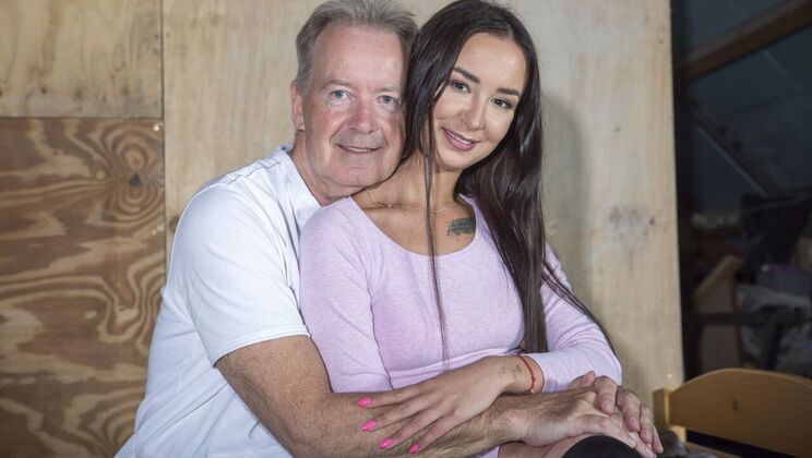 [Oldje] - Striptease and Missionary Fucking - Boris - Freya Dee