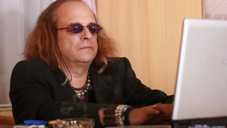 [Oldje] - The Brunette Dream Lover Gives Deepthroat - Michaela Marti - Manfred