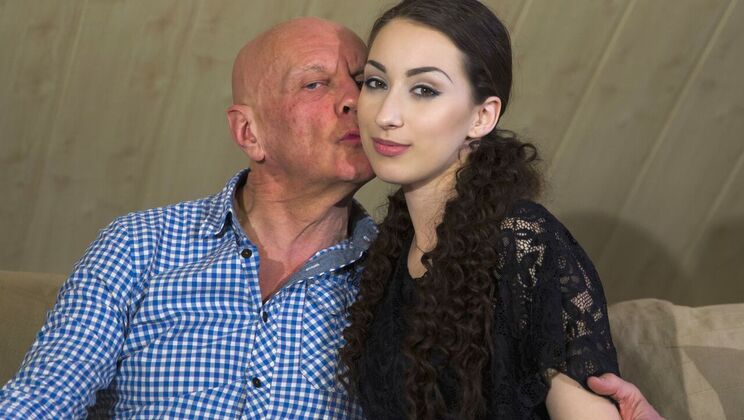 [Oldje] - Layla Bentho's Office Sex - Hugo - Layla Bentho