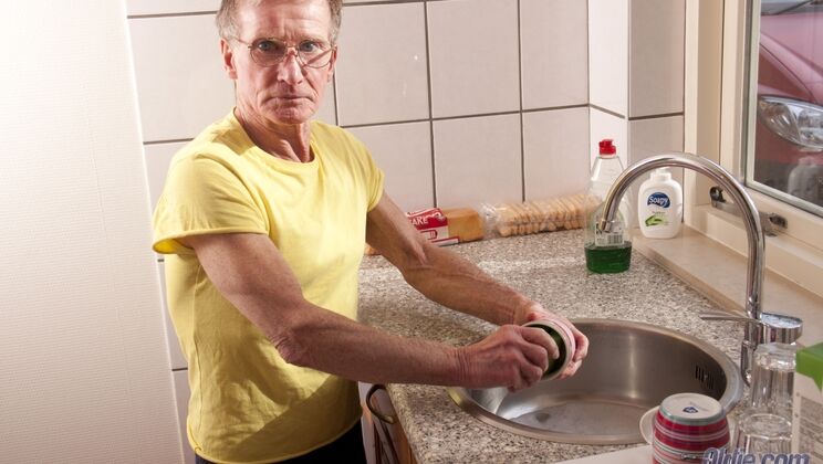 [Oldje] - John and Denise's Socky Kitchen Romp - John - Denise Sky