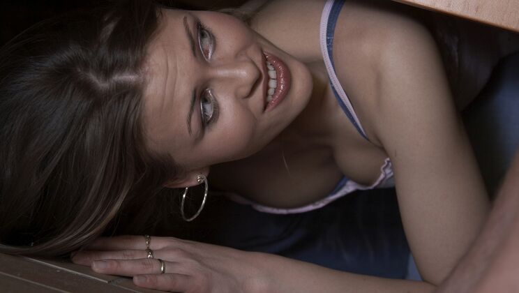 [Oldje] - Locker Room Scene with Hot Teen Rebecca - Ronald - Rebecca Contrares