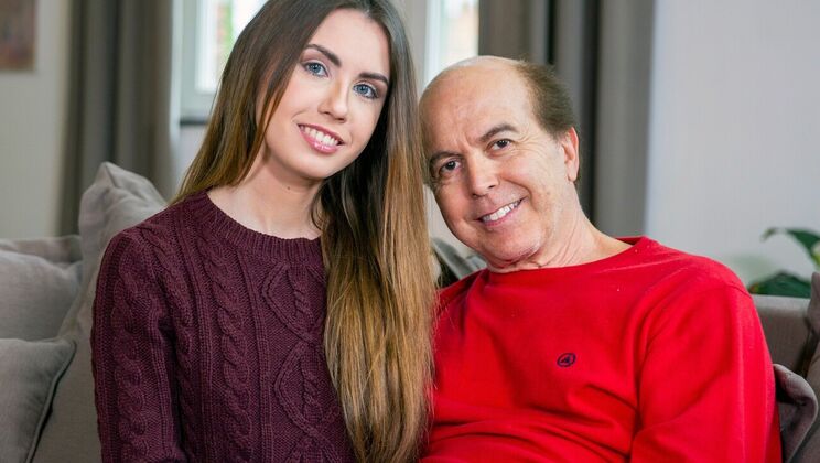 [Oldje] - Elle Rose Sets Marcello on Fire with Blowjob