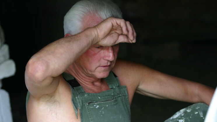 [Oldje] - Old Man Barry Fucks Young Bibi Fox - Bibi Fox - Barry