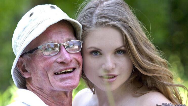 [Oldje] - Blonde Teen Outdoor Sex with Older Man