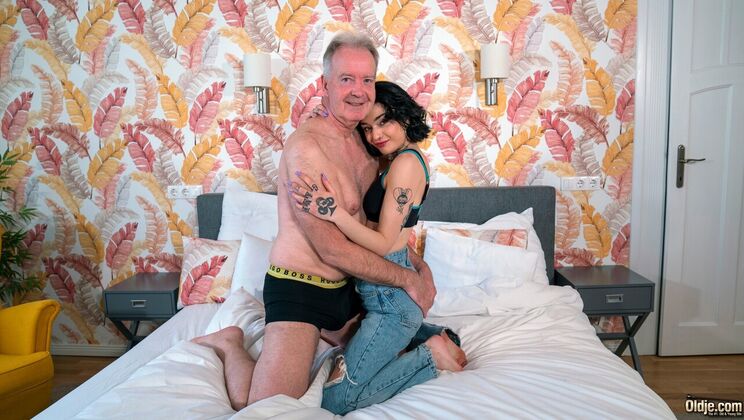 [Oldje] - Young Petite Girl Sucks Old Man's Big Cock