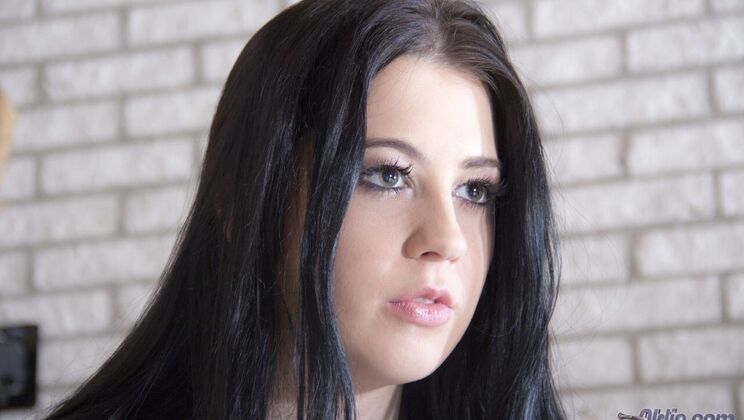 [Oldje] - Blowjob on Train with Lolli Pop