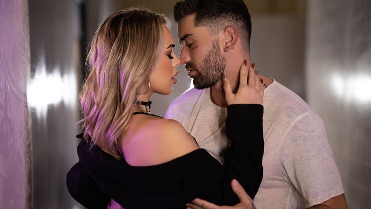 [TransAngels] - Bubble Butt and Small Tits Get Down - Emma Rose - Chris Damned