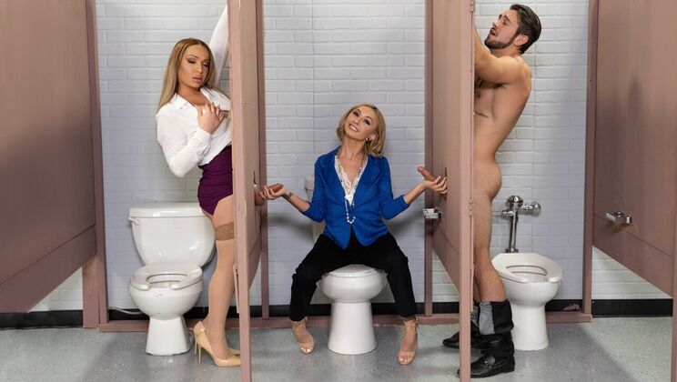 [TransAngels] - Blonde Bombshell Chloe Temple Gets Creampied - Chloe Temple - Dante Colle - Winter XX Doll