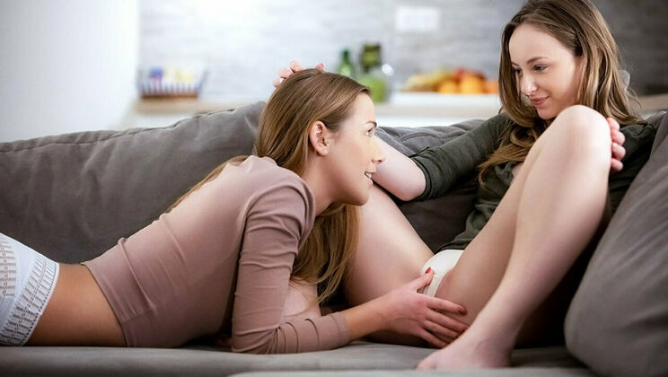 [SexArt] - Curly Girls and Crazy Sex - Alexis Crystal - Lady Bug