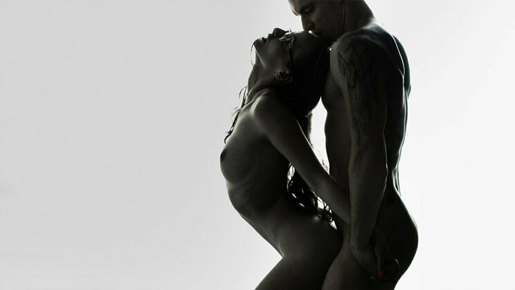 [SexArt] - Lady Bug's Pussy Licking and Fingering with Maxmilian Dior - Lady Bug - Maxmilian Dior