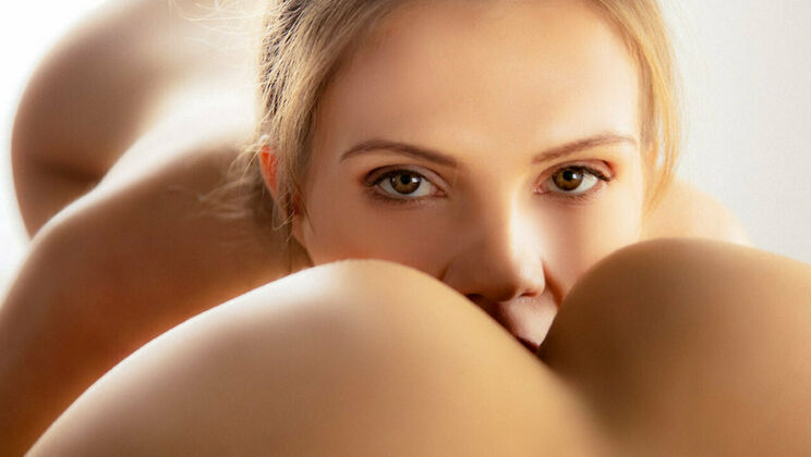 [SexArt] - Lesbian Ritual with Stacy Cruz and Elina De Lion - Stacy Cruz - Elina De Lion