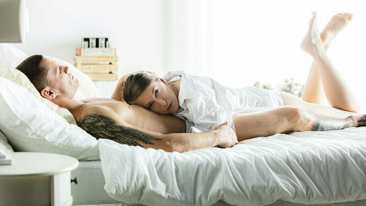 [SexArt] - Pussy Licking and Fingering with Emylia Argan