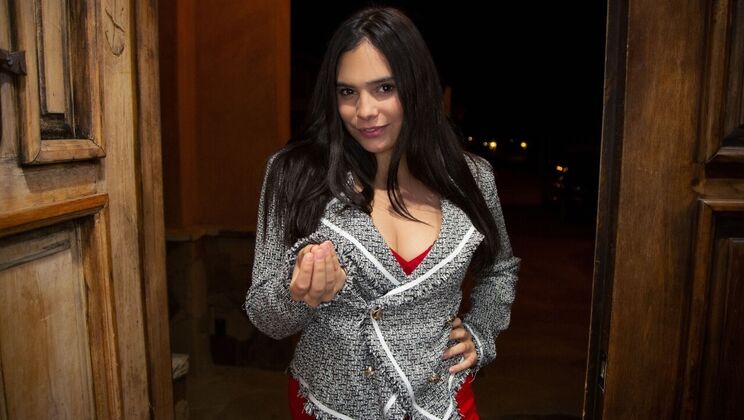 [PropertySex] - Blowjob Bargain with Violet