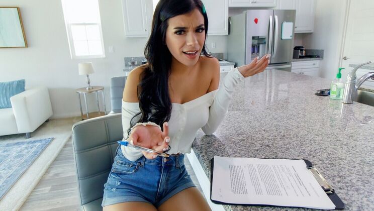 Savannah Sixx's Reverse Cowgirl Ride