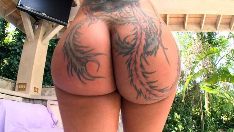 [AssParade] - Hardcore with Horny Brunette Bella Bellz - Bella Bellz