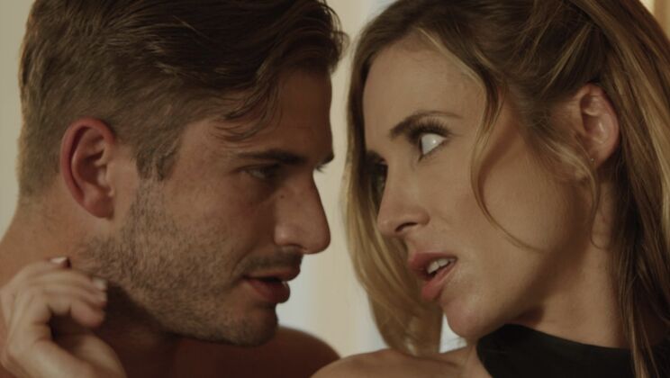 [BellesaFilms] - Get Exactly What You Crave - Nathan Bronson - Aiden Ashley