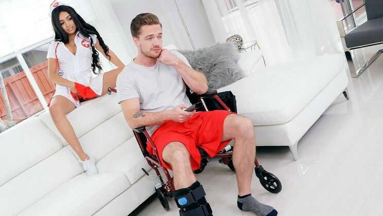 Medical Nurse Gives Amazing Head