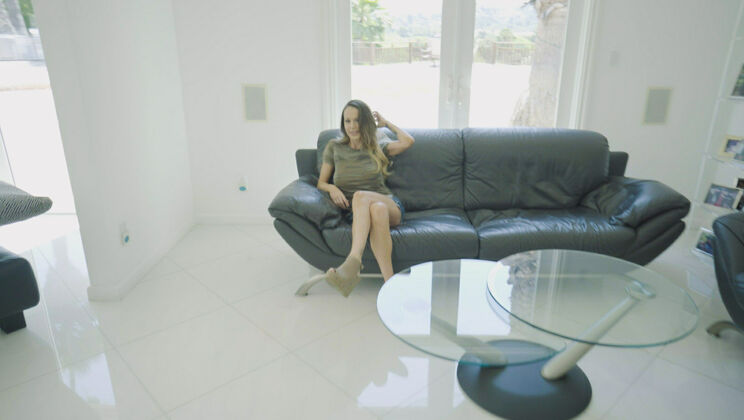  I Submitted to My Stepmom's Voluptuous Demands 