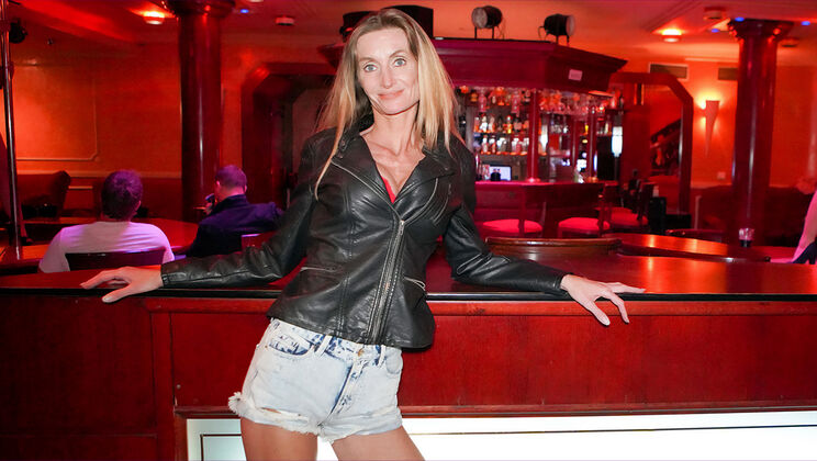 [MYLFXSeries] - Photo Shoot Turns into Wild Sex Session - Mia - Eveline Magic - Mia L - Hans - Azoe - Darren