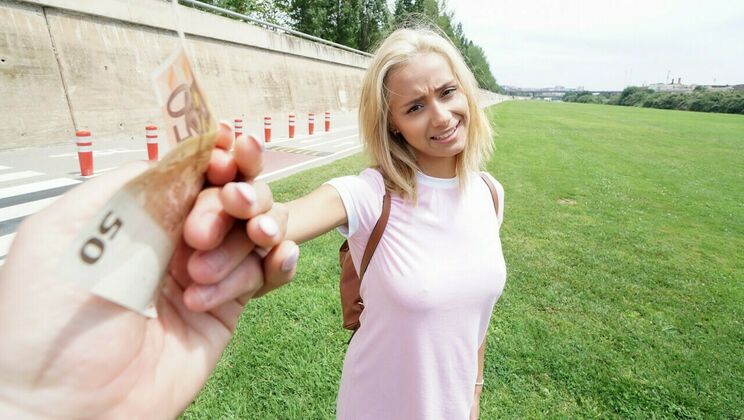 Athletic Veronica Loves Dick And Dollars