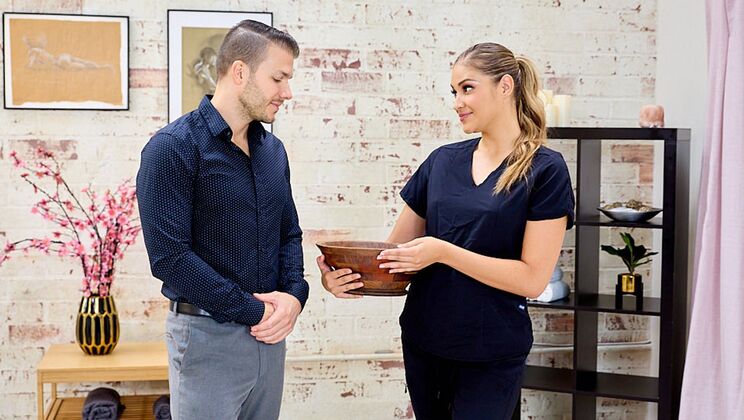 [NuruMassage] - Gizelle Blanco Gives a Confidence Boost - Codey Steele - Gizelle Blanco