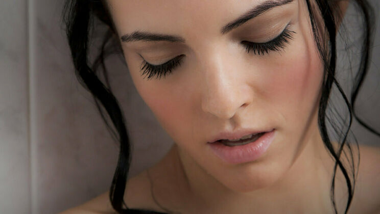 [SexArt] - Sapphira A's Masturbation Session in Close Up - Sapphira A