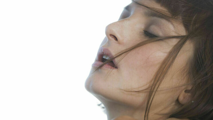 [SexArt] - Skinny Flora's Close Up - Flora