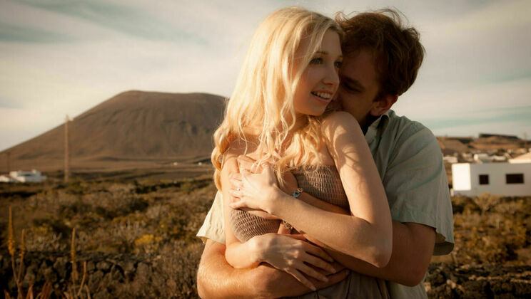 [SexArt] - Doggystyle with a Blonde Czech Goddess - Thomas Lee - Ariel Piper Fawn - Mima A