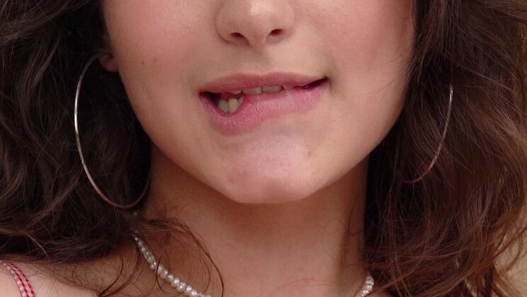 [ErikaKortiStudio] - Teen Lola Bredly's Big Tits and Anal Casting - Steve - Lola Bredly