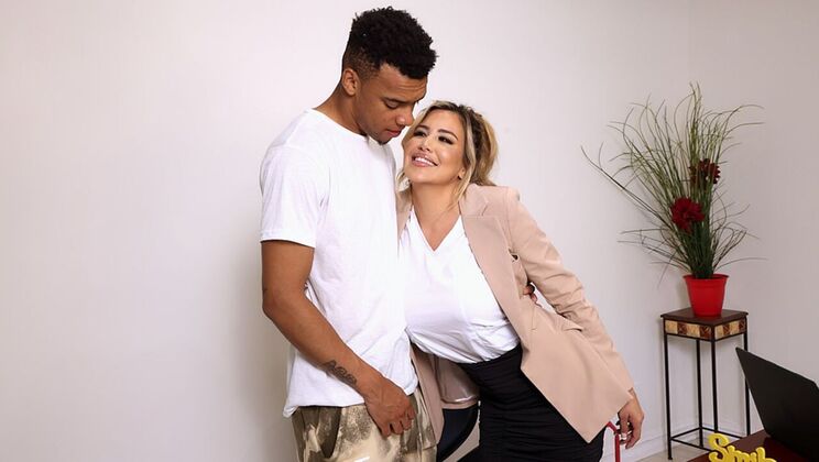 [FantasyMassage] - Quality Time with MILF Caitlin Bell and Her Husband's Friend - Caitlin Bell - Lawson Jones