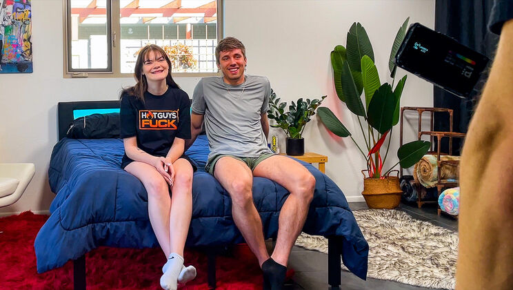 [HotGuysFuck] - Russian Stud and Sammy Scott Share a Kissing Moment - Sammy Scott - Dexter Quinn