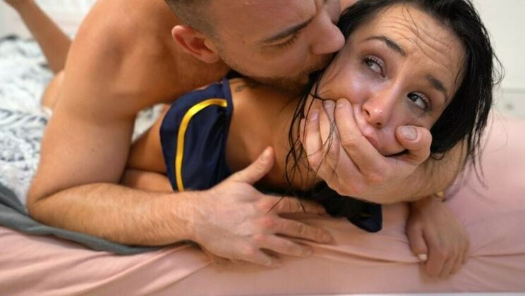 Freya Dee Squirts and Swallows Cum!