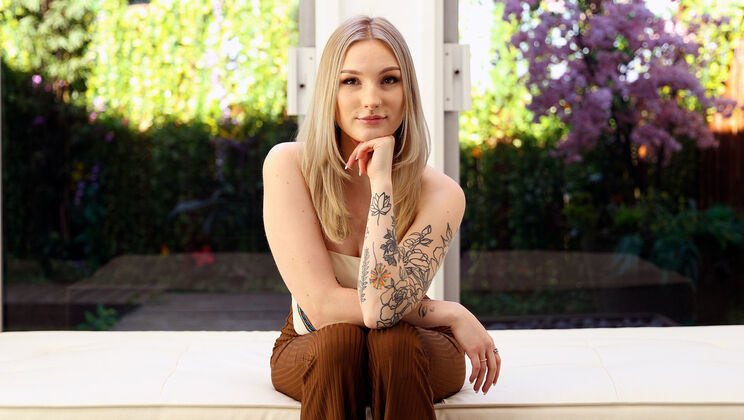 Syrah's Deepthroat Adventure