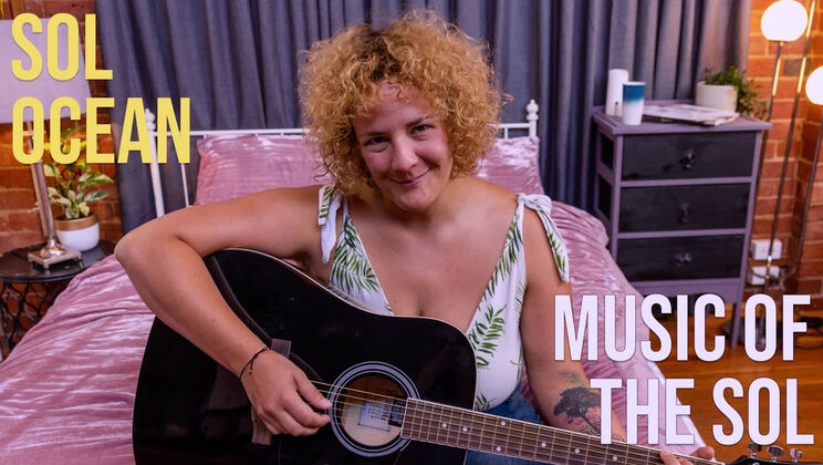 Big Tits Sol's Masturbation Session