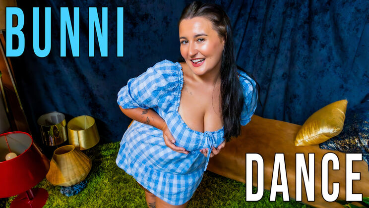 [GirlsOutWest] - Solo Dance with Big Tits Bunni - Bunni