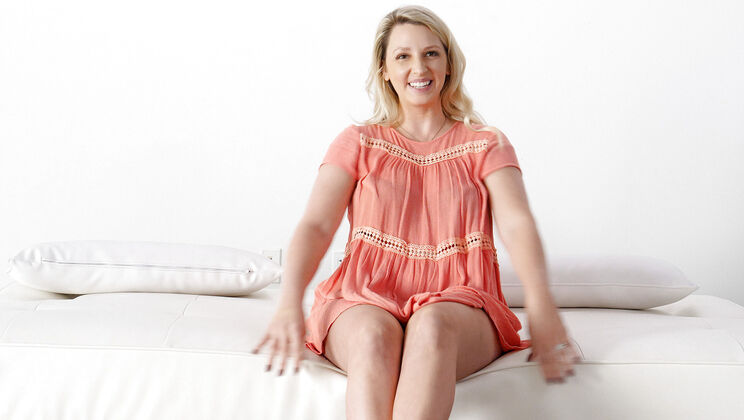 Charlotte's Titty Fuck and Cumshot