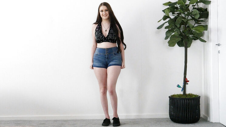 [CastingCouchHD] - Honey's Hot Tryout - Honey