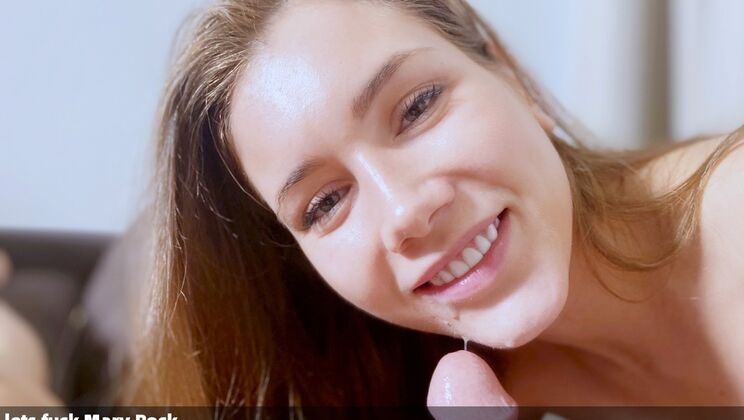 Russian Beauty Mary Rock Takes Deepthroat