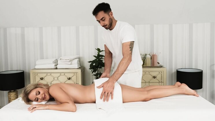 [RKPrime] - Amateur Blonde Gets Her Tits Rubbed Before Hardcore Sex - Maya Rose - Francis X