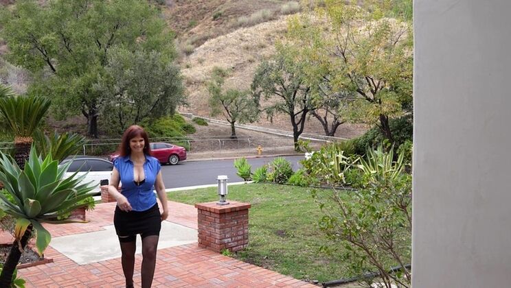 [PornWorld] - Slutty Wife Syren De Mer Fucked Hard in Kitchen - Syren De Mer - Will Pounder - Scotty P