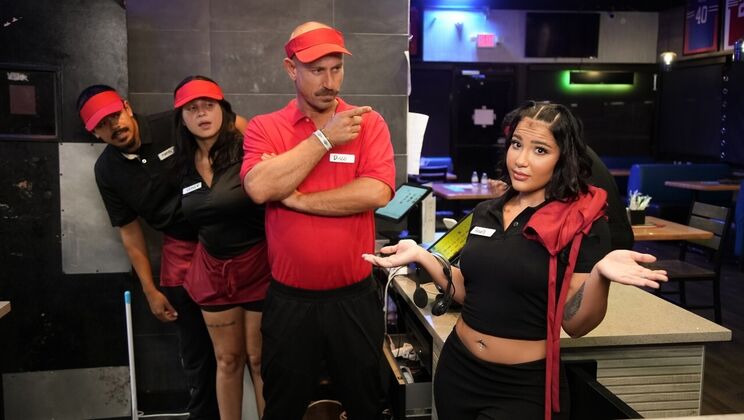 Side Fuck in the Restaurant