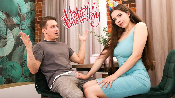 [ClubSweethearts] - Long Legs Molly Kit Birthday Blowjob - Steve Hardy - Molly Kit