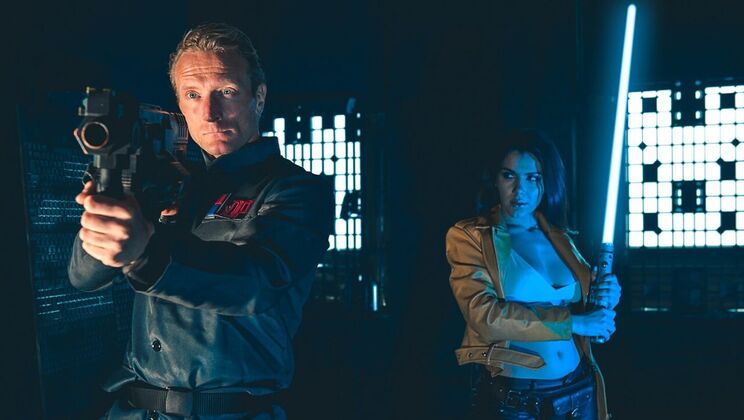 [DigitalPlayground] - Sexy Italian Babe in Parody Sex Scene - Valentina Nappi - Robby Apples