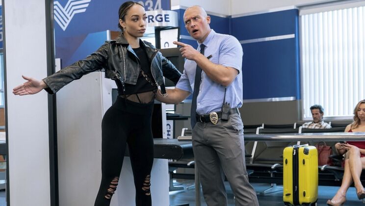 [DigitalPlayground] - Ass Worship and Pussy Licking with Alexis Tae - Zac Wild - Alexis Tae